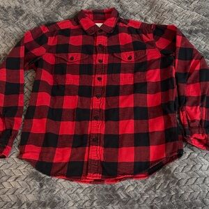 American Eagle Outfitters Red and Black Checkered Shirt Men’s Size Medium